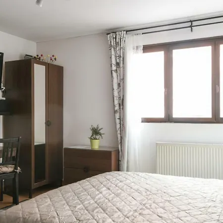 Charming Studio Close To Train Station And Old Apartment *